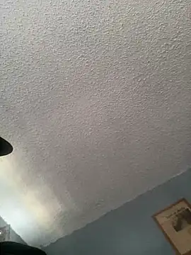 Snapshot of Miguel16i chatting on March 21, 4:51 pm Miguel16i online show from March 21, 4:51 pm