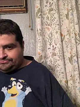 Snapshot of Miguel16i chatting on March 8, 3:16 am Miguel16i online show from March 8, 3:16 am