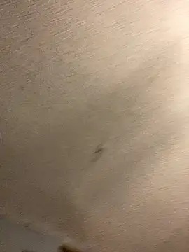 Snapshot of Miguel16i chatting on December 28, 2:01 am Miguel16i online show from December 28, 2:01 am