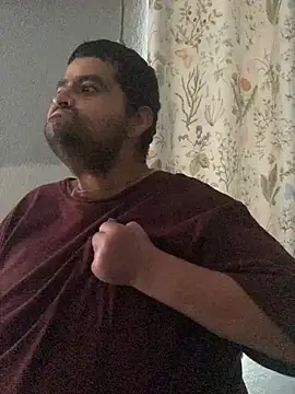 Snapshot of Miguel16i chatting on March 1, 5:16 pm Miguel16i online show from March 1, 5:16 pm