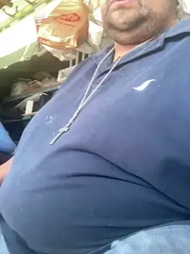 Snapshot of Miguel16i chatting on February 24, 4:58 pm Miguel16i online show from February 24, 4:58 pm