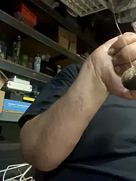 Snapshot of Miguel16i chatting on September 9, 7:30 am Miguel16i online show from September 9, 7:30 am