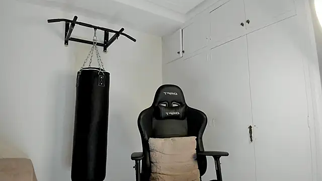 dan01  online show from December 4, 8:38 pm