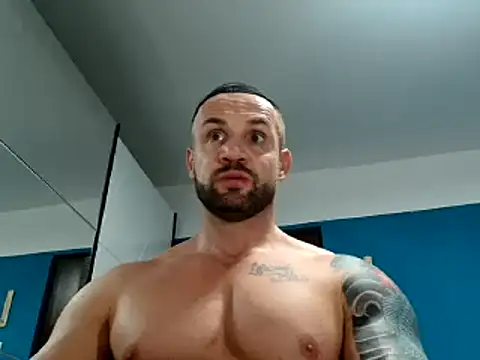 Snapshot of Magnificmuscles89 chatting on February 14, 9:21 pm Magnificmuscles89 online show from February 14, 9:21 pm