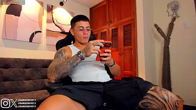  joansoto online show from March 5, 1:07 pm