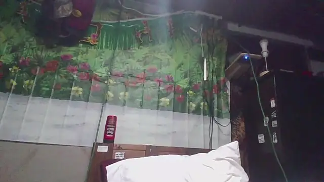 jaxx12369 online show from March 17, 4:48 am