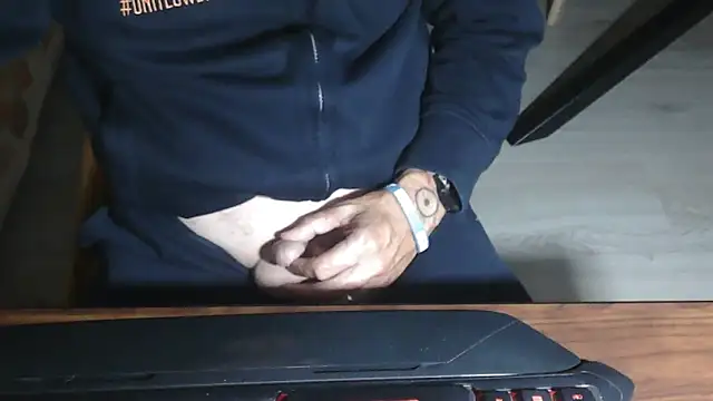 Snapshot of Adri_gard chatting on October 13, 8:48 pm Adri gard online show from October 13, 8:48 pm