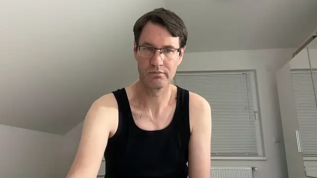 zxzx cam1 online show from April 17, 3:37 pm