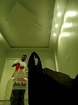 ListedLoin online show from February 18, 9:10 am