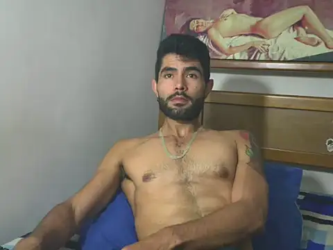 hideonbush051 online show from February 12, 4:46 pm