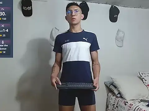 samfox  online show from February 28, 11:20 am