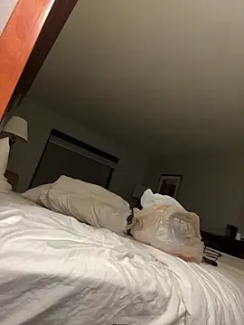 1BeautyN1Beast online show from November 11, 1:43 am