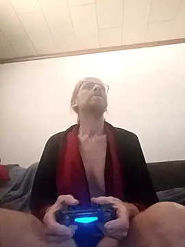 Reddevil240 online show from November 7, 7:01 am