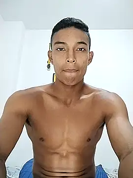 Snapshot of Demiansteven2 chatting on February 19, 11:04 pm Demiansteven2 online show from February 19, 11:04 pm