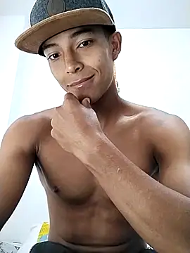 Snapshot of Demiansteven2 chatting on March 7, 12:34 pm Demiansteven2 online show from March 7, 12:34 pm