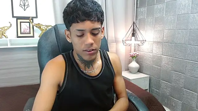 Alan Cute18 online show from February 24, 1:01 pm