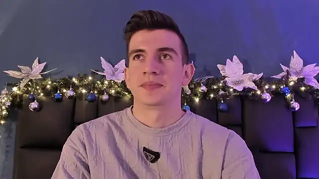 MikaelSlow online show from January 9, 4:18 am