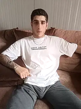 arenn1997 online show from April 15, 1:22 pm