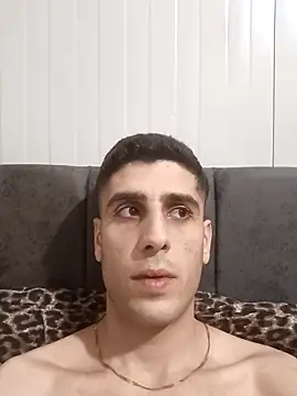 arenn1997 online show from March 18, 10:02 pm