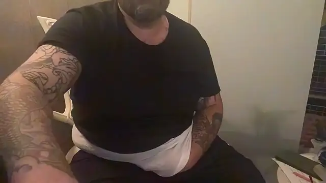 chubbycloudybottom online show from June 24, 8:33 pm