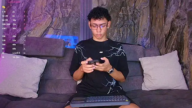 Daviid laidd online show from March 4, 8:27 pm