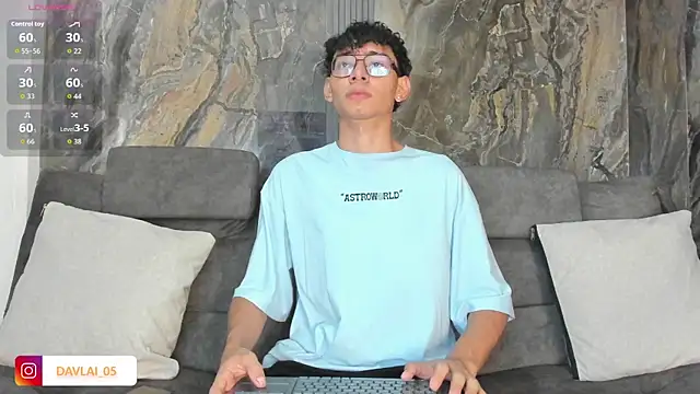 Daviid laidd online show from November 6, 9:18 pm