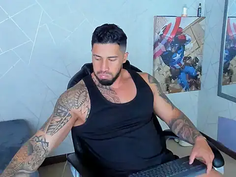 Snapshot of Cristian_Walker chatting on December 3, 9:31 am Cristian Walker online show from December 3, 9:31 am
