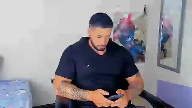 Snapshot of Cristian_Walker chatting on January 30, 12:06 pm Cristian Walker online show from January 30, 12:06 pm