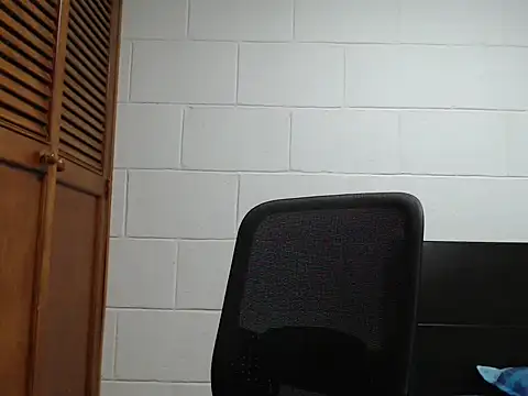 dimitriquiet05 online show from February 20, 6:37 am