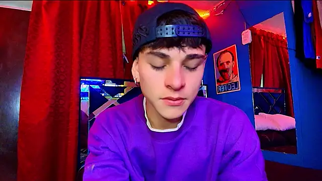 Luke Howland online show from February 3, 2:09 am