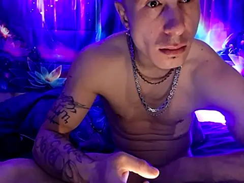 --D-a-D-D-y- online show from March 21, 4:05 am