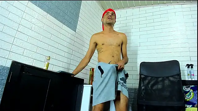 GeorgeZarrate online show from March 3, 8:05 pm