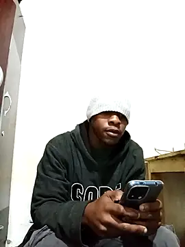 Snapshot of Uncletee112 chatting on September 30, 4:10 pm Uncletee112 online show from September 30, 4:10 pm