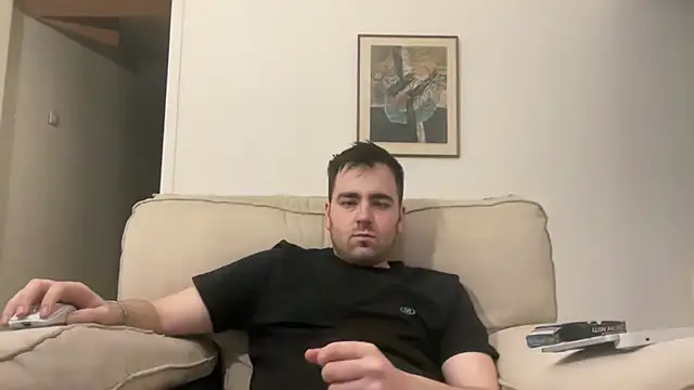 Horny00boy0 online show from April 11, 9:51 pm