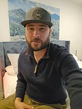 JeepinAround online show from December 21, 9:01 pm