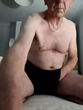 mr english50 online show from December 17, 10:27 pm