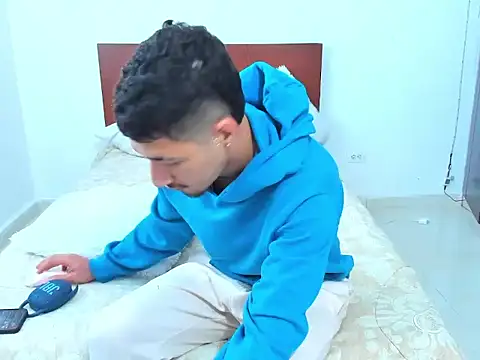 Chandler ken online show from April 10, 12:23 pm