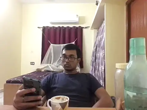 THE NAKED BOY online show from November 25, 2:30 pm