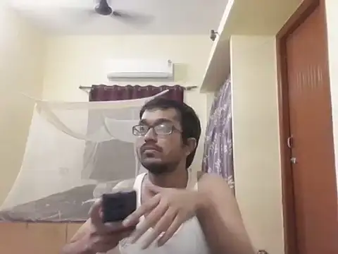 THE NAKED BOY online show from November 4, 2:29 pm