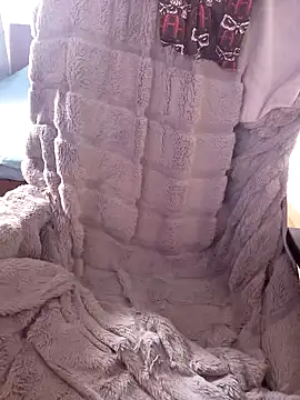 weedmanhot28 online show from March 20, 1:37 pm