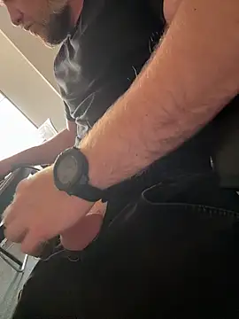 wlads3009 online show from March 31, 4:09 pm