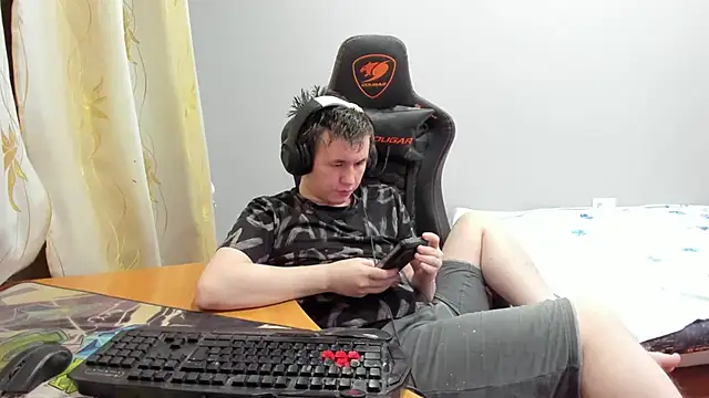 iliaskrislove online show from January 13, 2:16 am