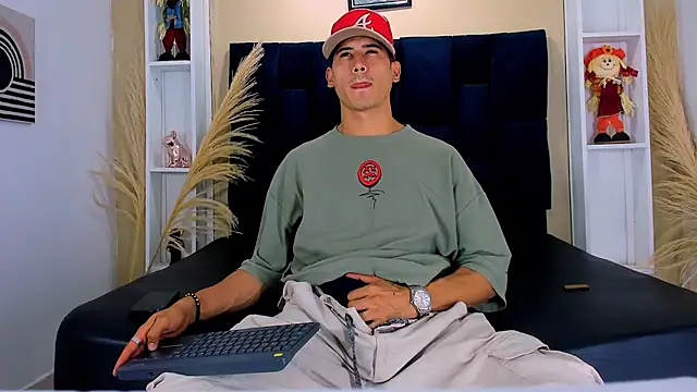 Snapshot of Jhonn_Rhyss chatting on October 10, 2:05 am Jhonn Rhyss online show from October 10, 2:05 am