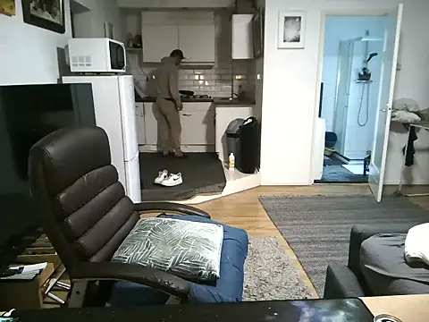 mihaimichael online show from September 28, 4:27 pm