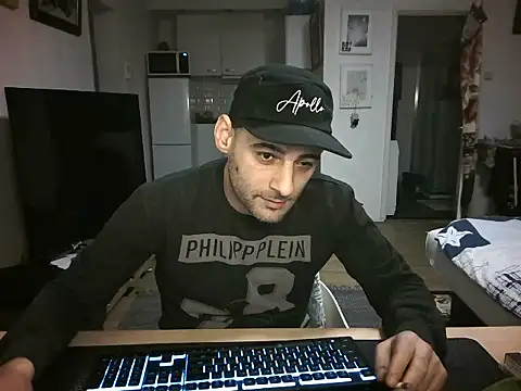 mihaimichael online show from March 25, 11:09 pm