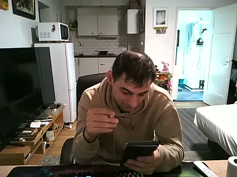 mihaimichael online show from October 10, 8:52 am