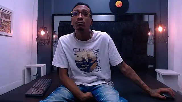 Jose Smoke online show from November 14, 3:10 am