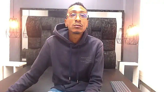 Jose Smoke online show from November 12, 4:07 am