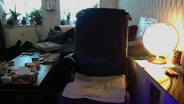 tomz0819 online show from July 16, 11:39 am