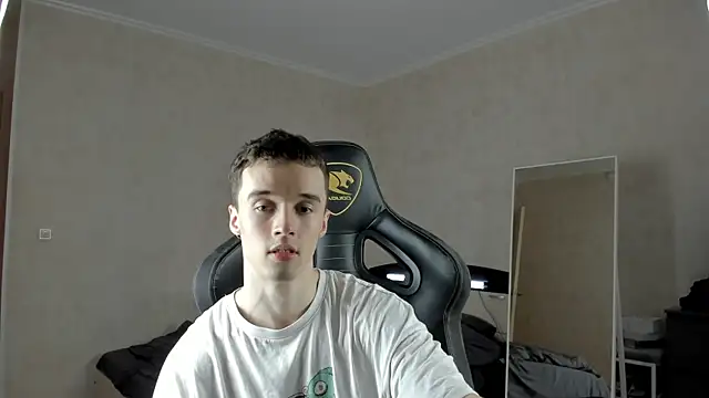 MasonWarholl online show from March 4, 1:49 pm